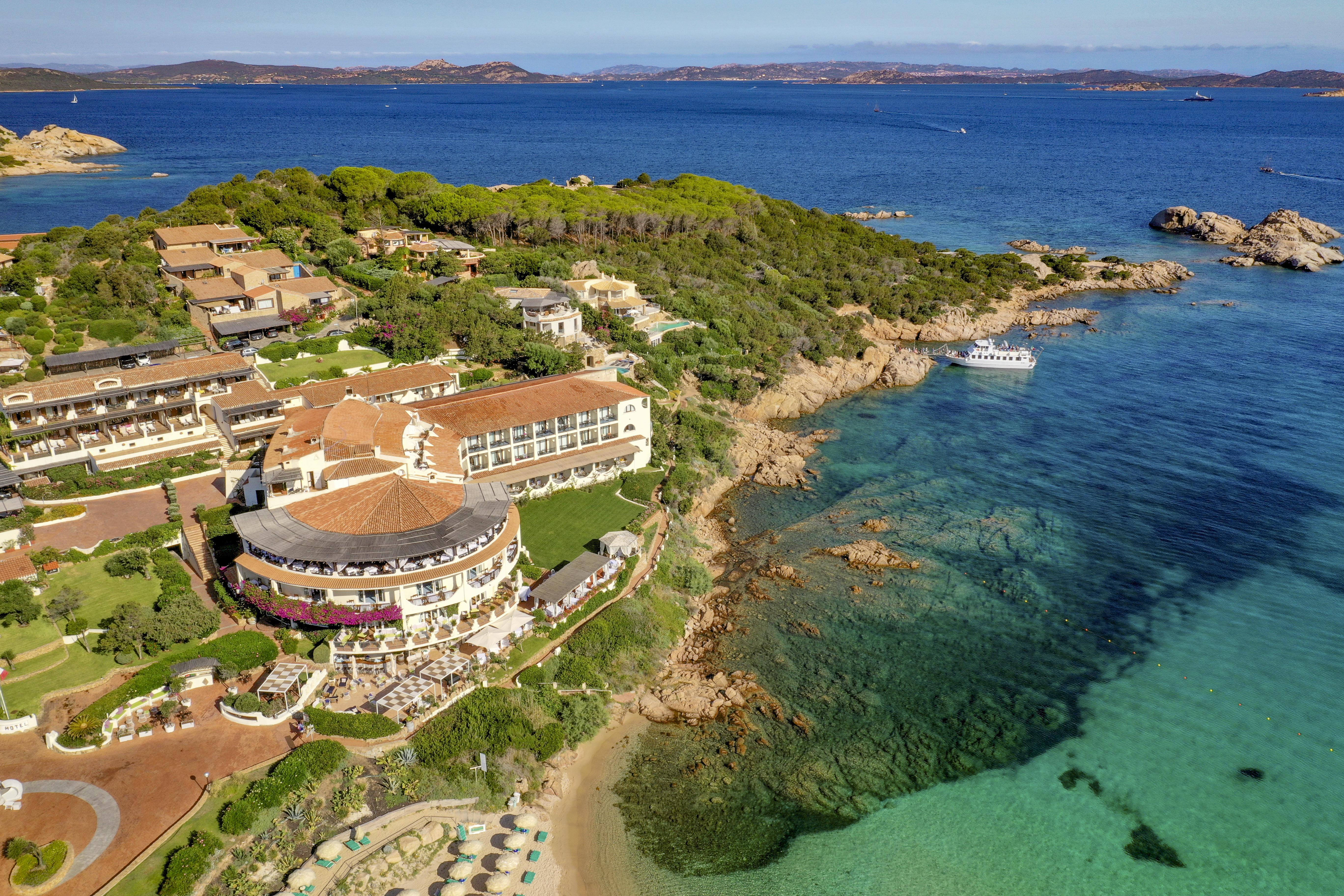Club Hotel Baja Sardinia Ngoại thất bức ảnh