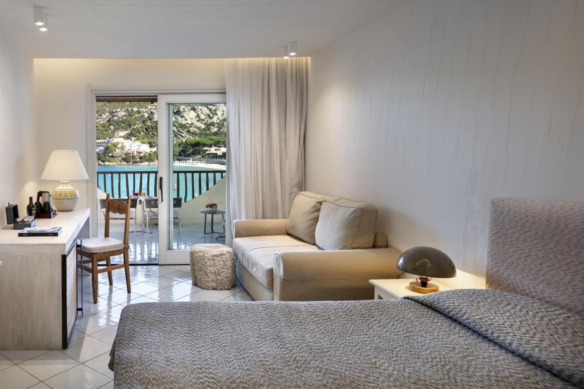 Club Hotel Baja Sardinia Ngoại thất bức ảnh